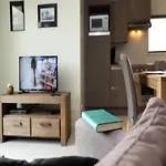 Lakeside Bliss Retreat * Boussu-lez-Walcourt