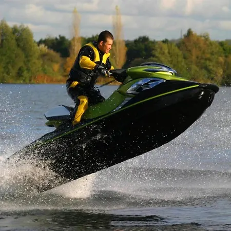 Lakeside Bliss Retreat * Boussu-lez-Walcourt